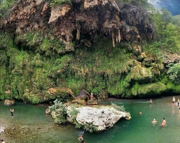 Ferula Romantica Mansarda Tra Fiumi E Montagne Sardegna